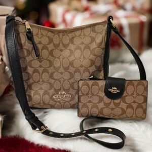 Coach Ellie File Bag Signature Canvas Purse Womens With Matching  Wallet